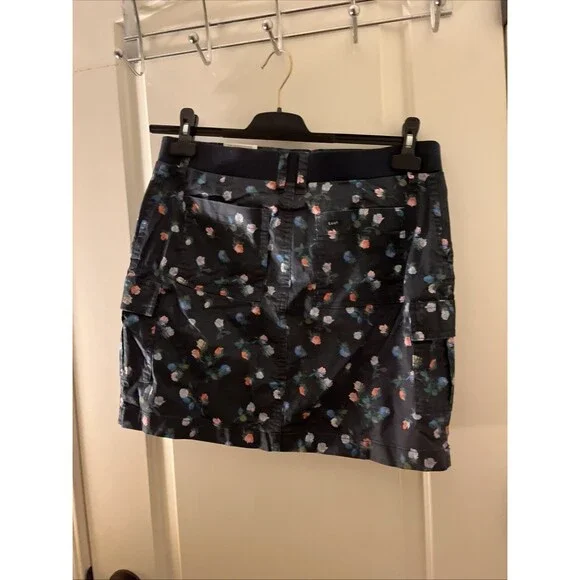 Lee Women's Skort Skirt Mid Rise Regular Fit Cargo Pockets Size 10 M Floral - Picture 16 of 16